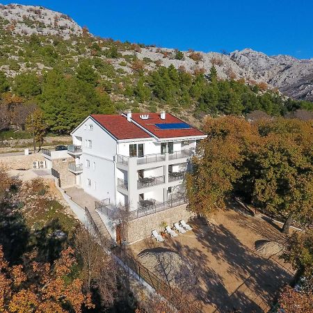 Apartmani Villa Paulo Starigrad Paklenica Exterior foto