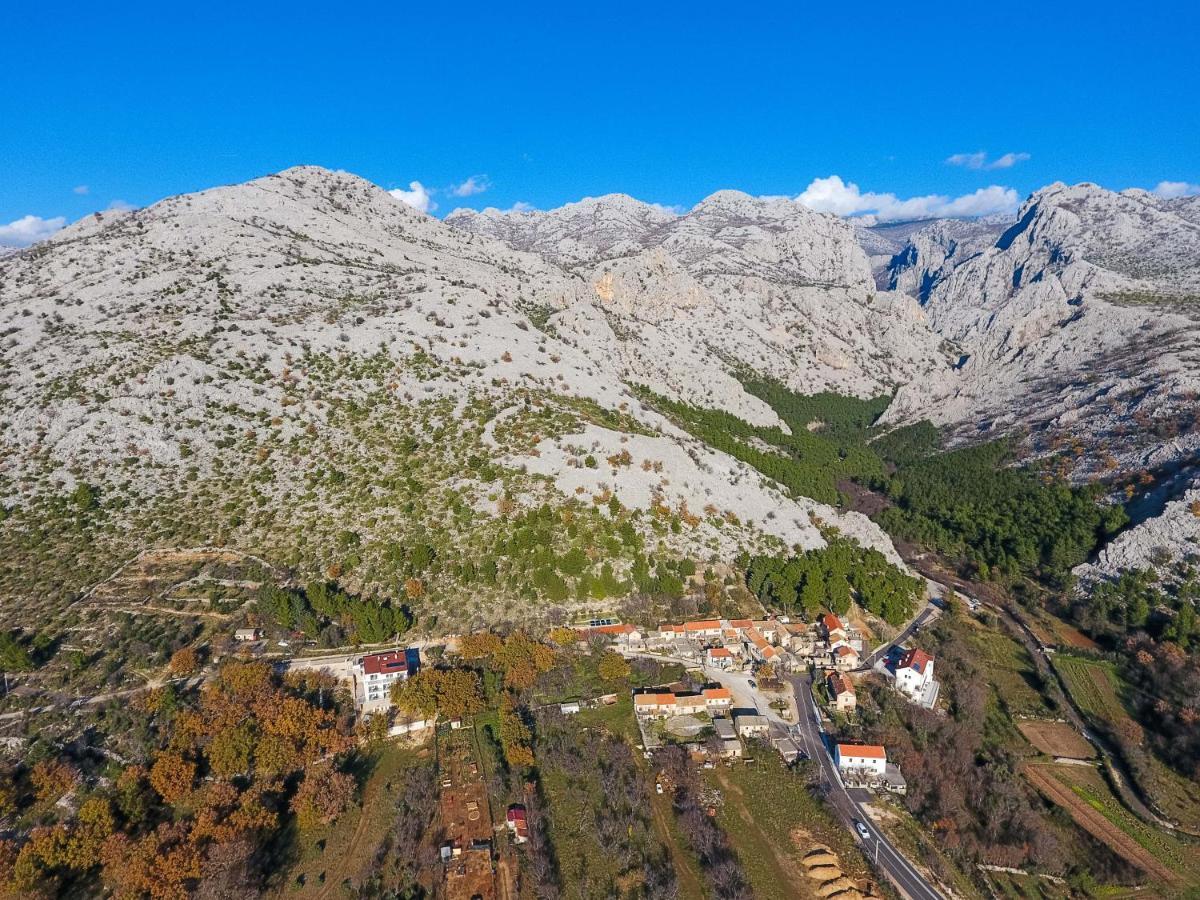 Apartmani Villa Paulo Starigrad Paklenica Exterior foto